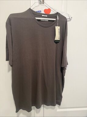 Alcott Men's Short-Sleeve Crew Neck T-Shirt — Charcoal